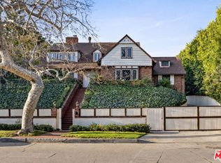 905 Napoli Dr, Pacific Palisades, CA 90272