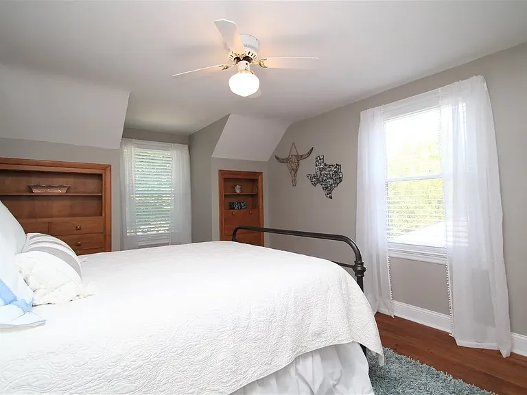 619 Vale Ave N — Photo 23