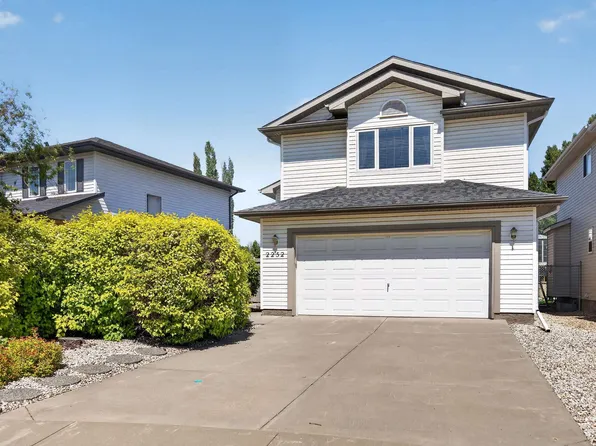 2252 Brennan Ct NW, Edmonton, AB T5T 6M3