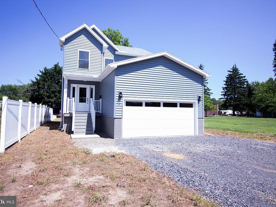 1st image of 2673 Old Berwick Rd