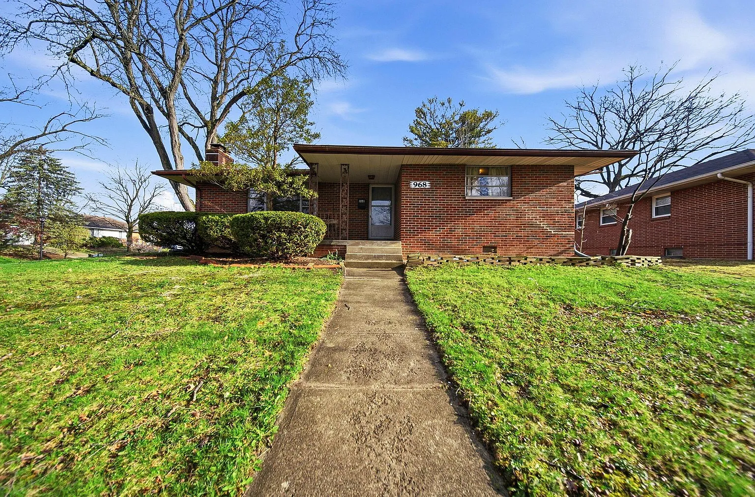 968 Garden Rd photo 1