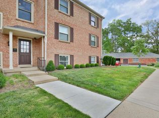 892 Chatham Ln UNIT Y, Columbus, OH 43221
