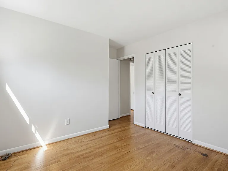 9717 Hedin Dr — Photo 22