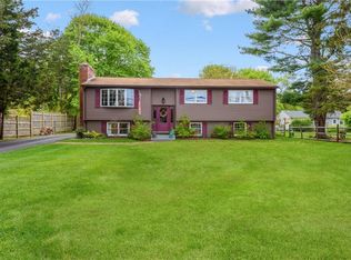 55 Weaver Rd, North Kingstown, RI 02852