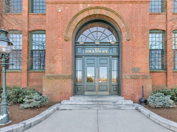 25 Grand St APT 105, Norwalk, CT 06851