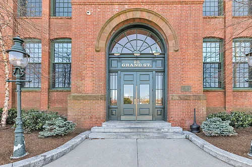 25 Grand St Photo 1