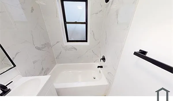 7507 S Yates Blvd — Photo 9