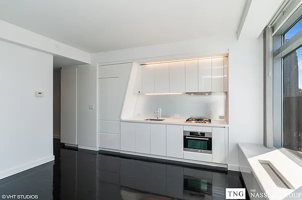 Rented by TNG Nassimi Realty | media 17