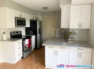 5308 Brookdale Dr N, Brooklyn Park, MN 55443