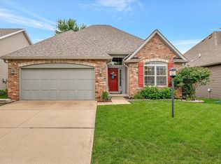 1913 Quail Run Dr, Mahomet, IL 61853