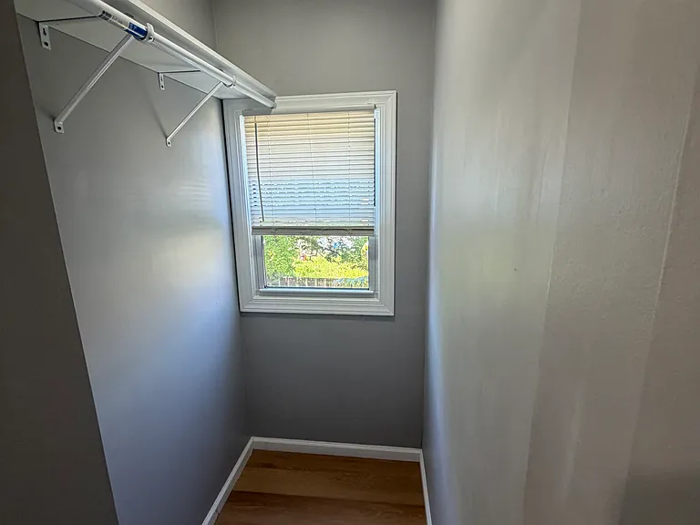 458 Livingston St #2 — Photo 5