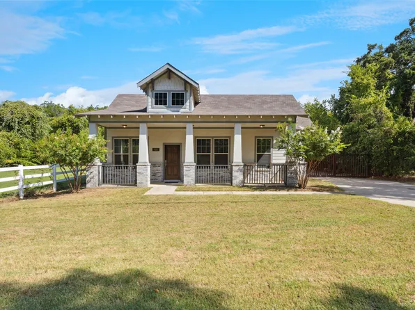 404 W 3rd St, Kennedale, TX 76060