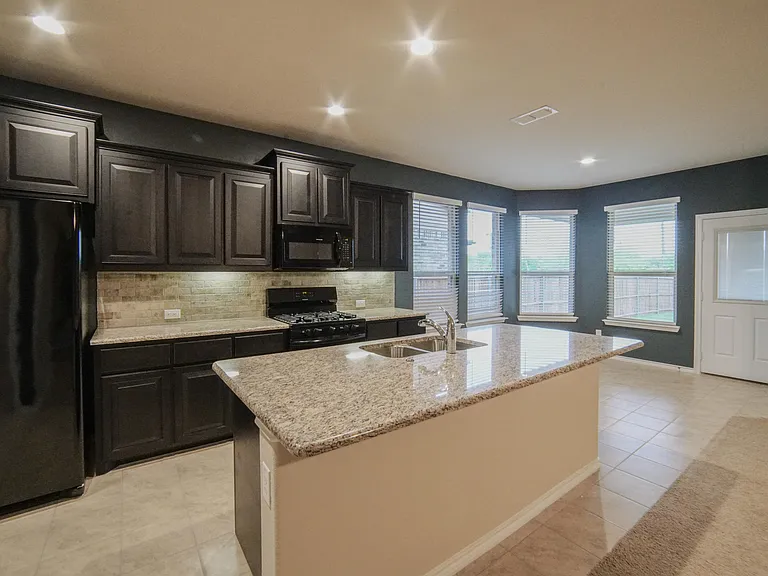 4004 Stone Trail Dr — Photo 6
