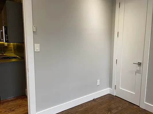 Rented by Premier One Realty LLC | media 7