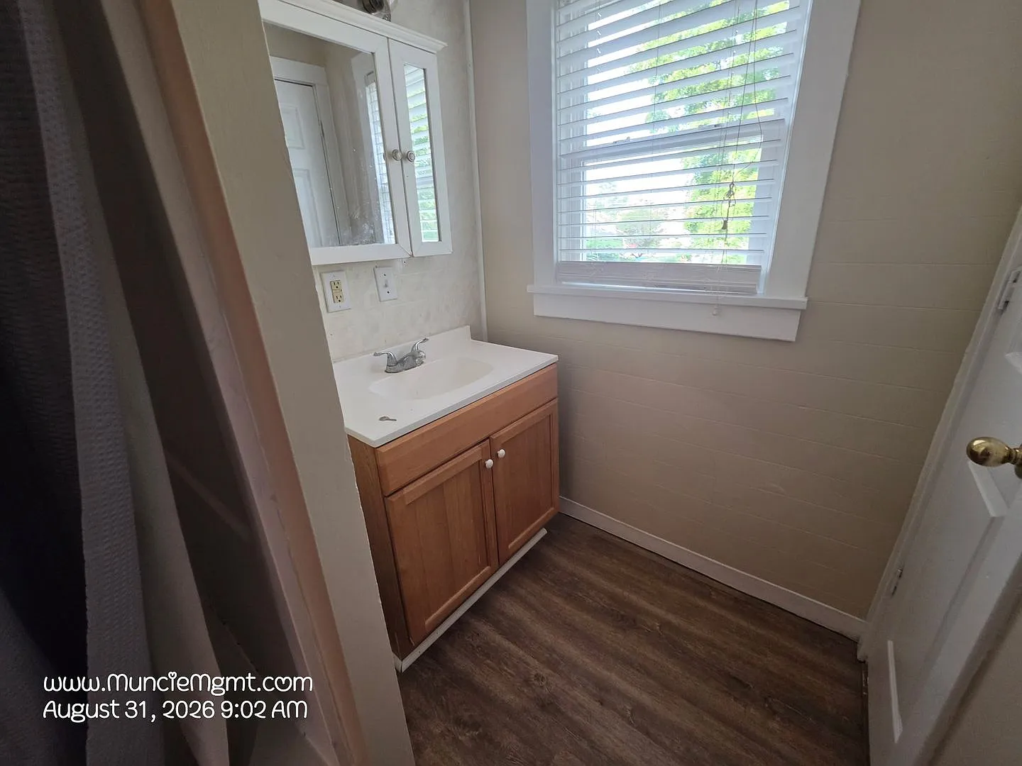 5 bedroom, 2 bath house - Available for the 2026/2027 lease term! — Photo 3