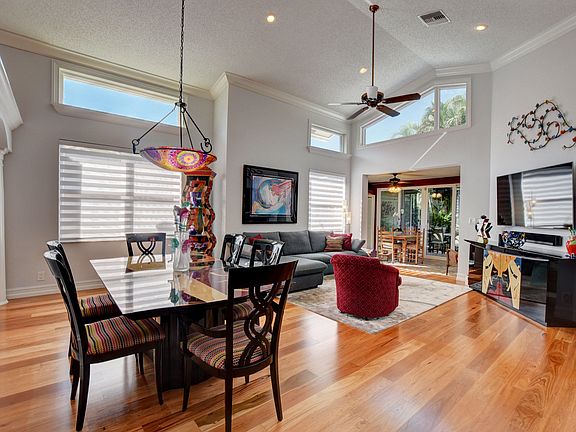 Home For Sale In Villa San Remo