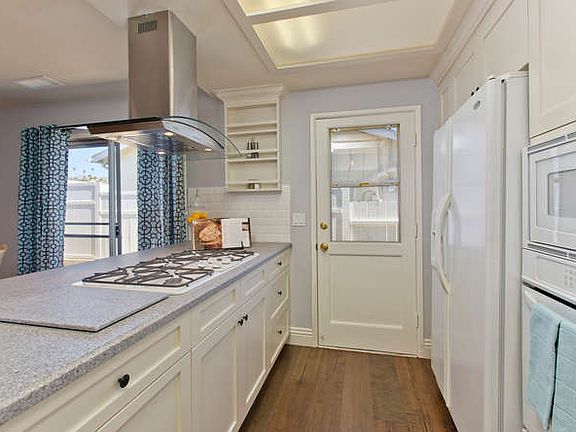5th image of 1134 Alta Vista Ave