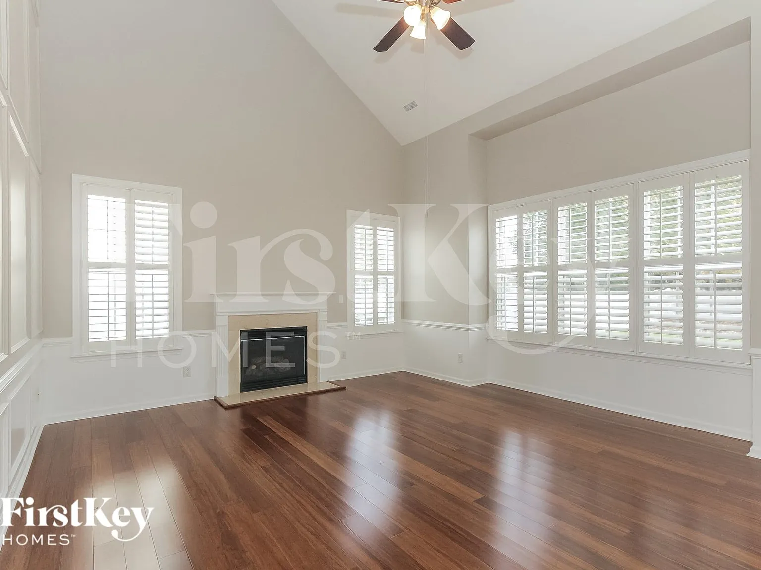 4 bed, 2.5 bath, 3730 sqft, $2,890 — Photo 3
