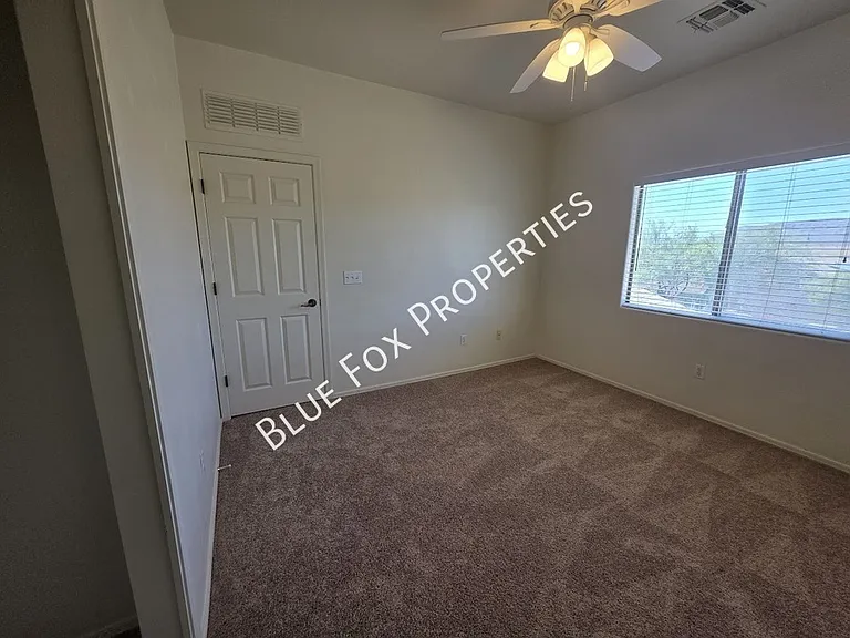 3508 W Lost Village Ln — Photo 17