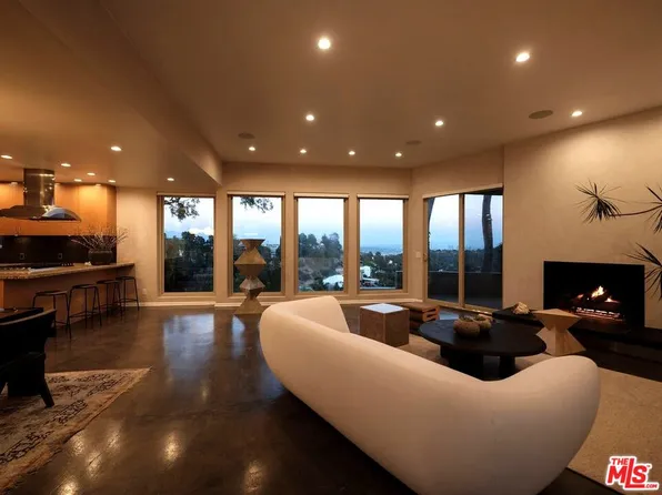 2400 Crest View Dr, Los Angeles, CA 90046