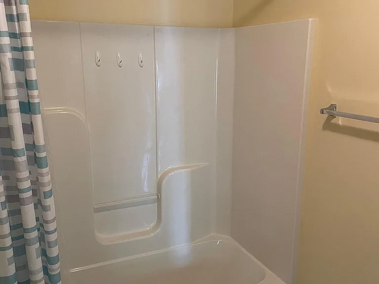655 Brook Trl — Photo 8