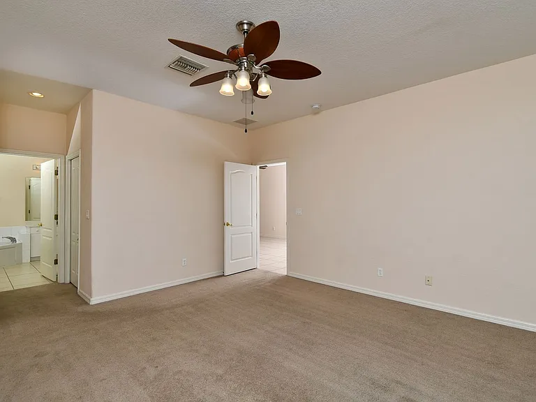 4808 Fairloop Run — Photo 25