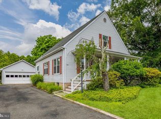 104 N Main St, Pennington, NJ 08534