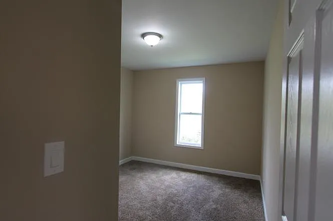320 Welch Rd — Photo 3
