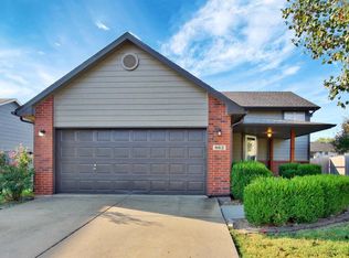 862 S Sunset Cir, Andover, KS 67002