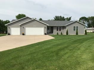 1504 Sioux St, Burlington, IA 52601