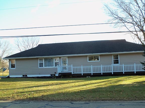 3rd image of 3630 School Dr