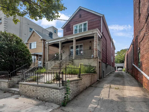 76 West 25th Street image 2 of 21