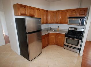 2418 Crescent St #2, Astoria, NY 11102