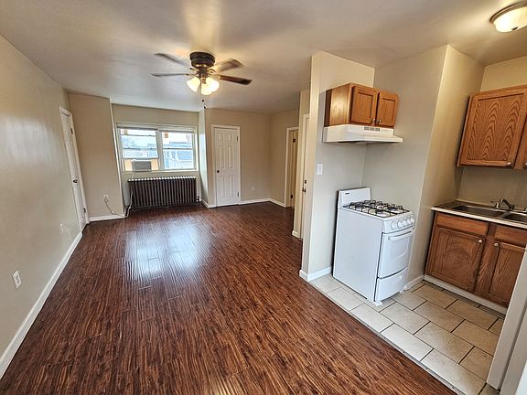4th image of 303 S Aiken Ave APT 11