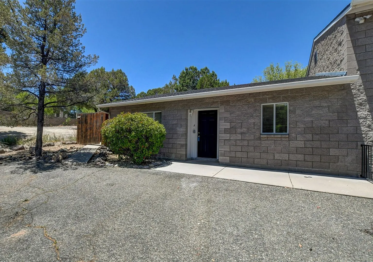 114 Bradshaw Drive — Photo 1