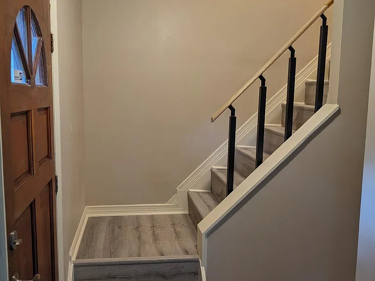 Upstairs to Bedrooms