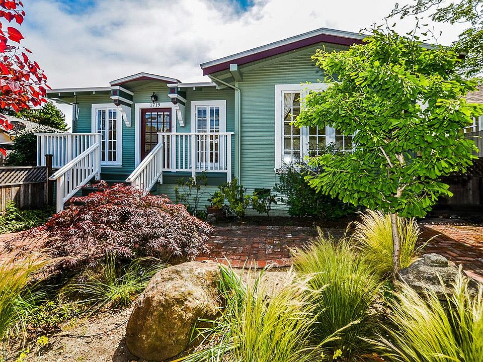 1719 Bay St Santa Cruz CA 95060 Zillow