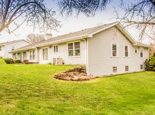 1700 Miller Rd, Lake Geneva, WI 53147