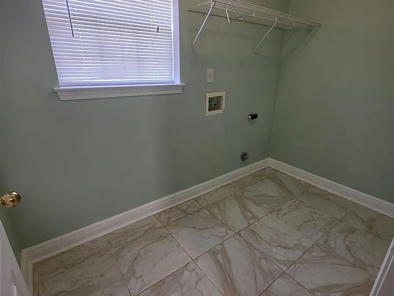 7042 Plank Dr — Photo 11