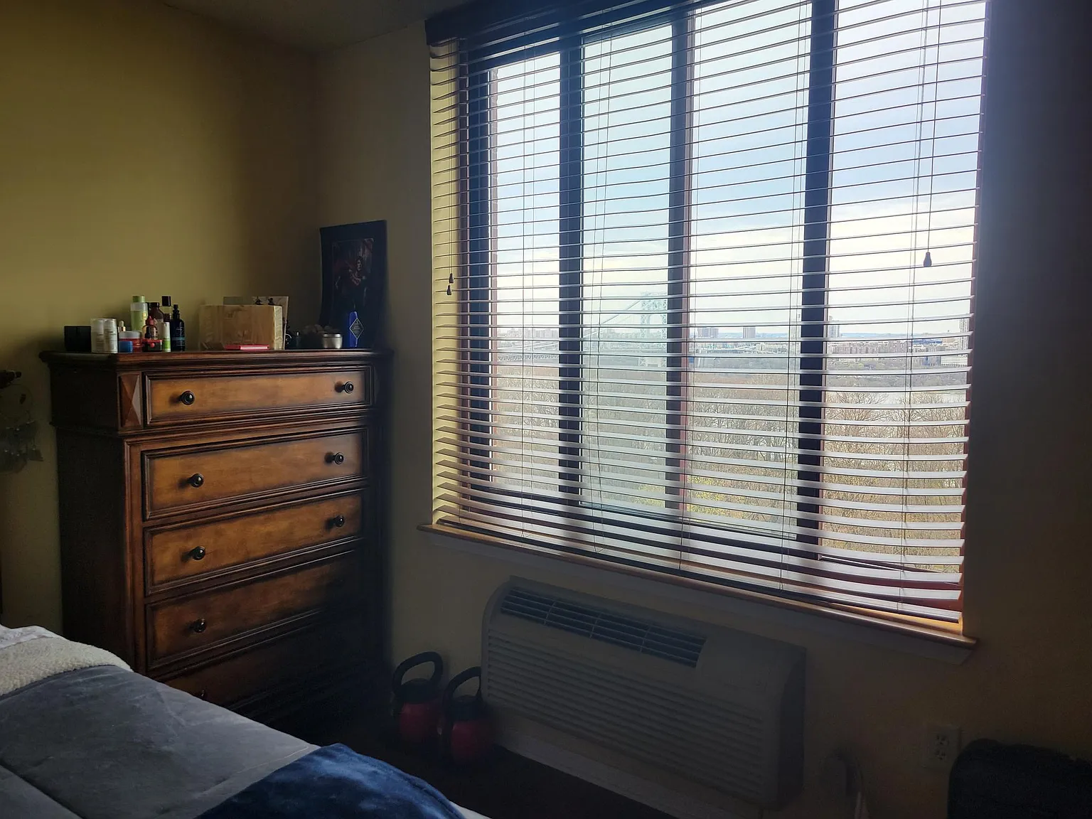 1 bed, 1.5 bath, 970 sqft, $3,200 — Photo 4
