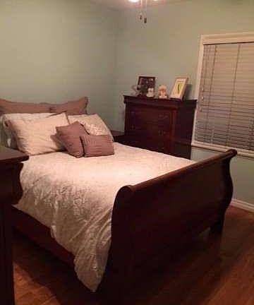3rd image of 427 Cornell Dr