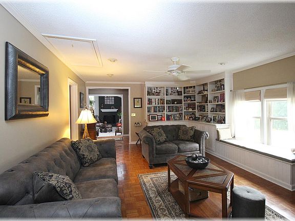 5th image of 126 Mount Olivet Dr