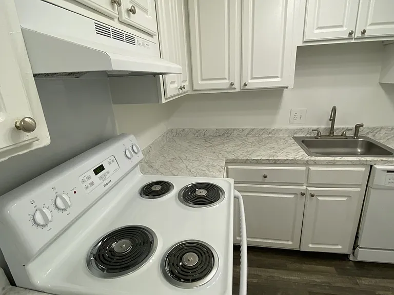 G203 Hickory Hill Ln #G203 — Photo 12