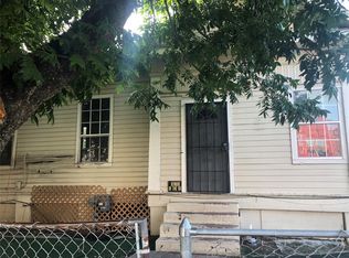 28 N Ennis St, Houston, TX 77003