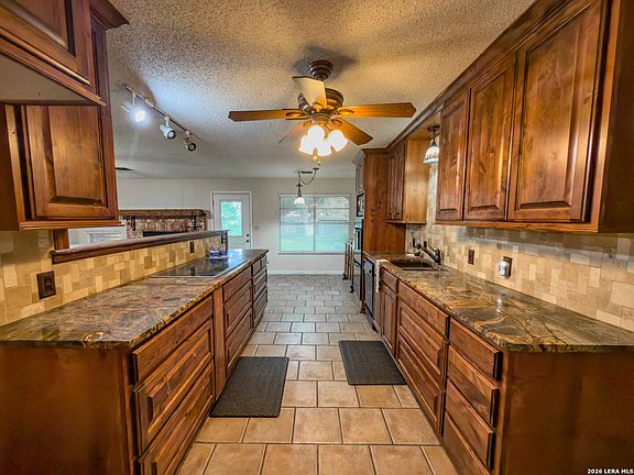 4th image of 703 N Ashby Dr