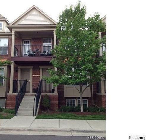 1st image of 27967 Hopkins Dr #113