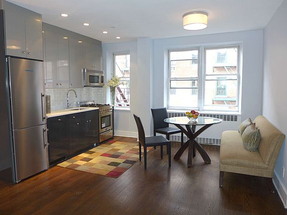 3rd image of 780 Greenwich St APT 5C