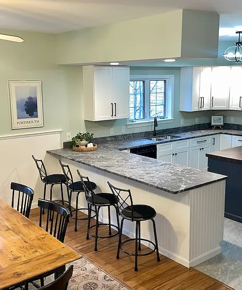 Beautifully renovated Kitchen & Dining Area
