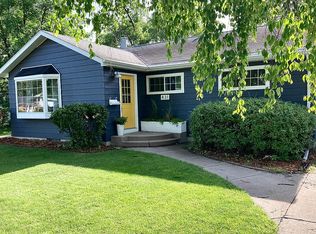 431 Campbell Dr, Grand Forks, ND 58201