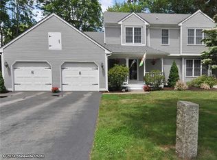 12 Cara Ct, North Kingstown, RI 02852